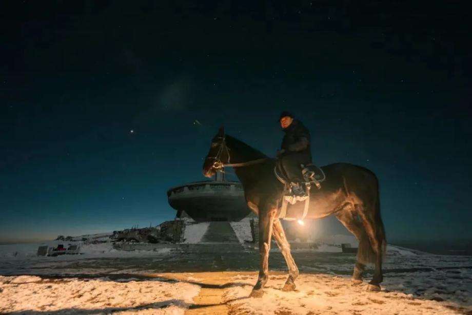 牧光计划 - 骑者与Buzludzha纪念碑